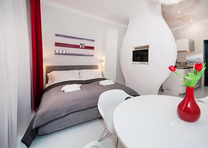 Honeymoon Ruterra * براغ